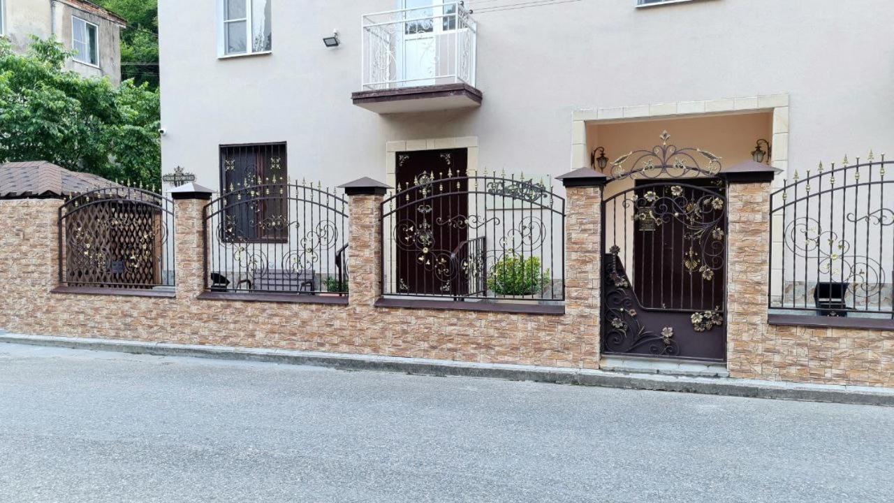 Guest House Gorny Ruchei Gagra Exterior foto