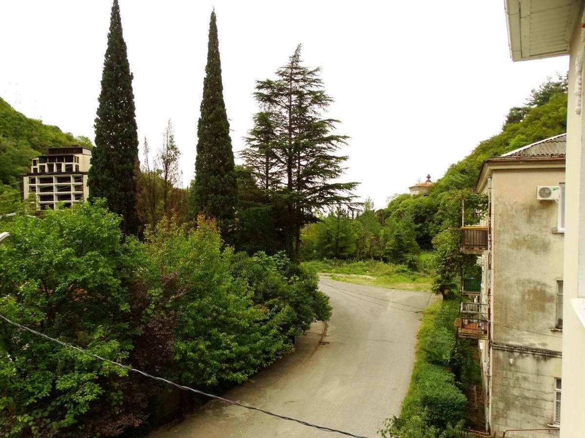 Guest House Gorny Ruchei Gagra Exterior foto